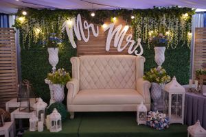 mr and Mrs. sweethearts chair photograph